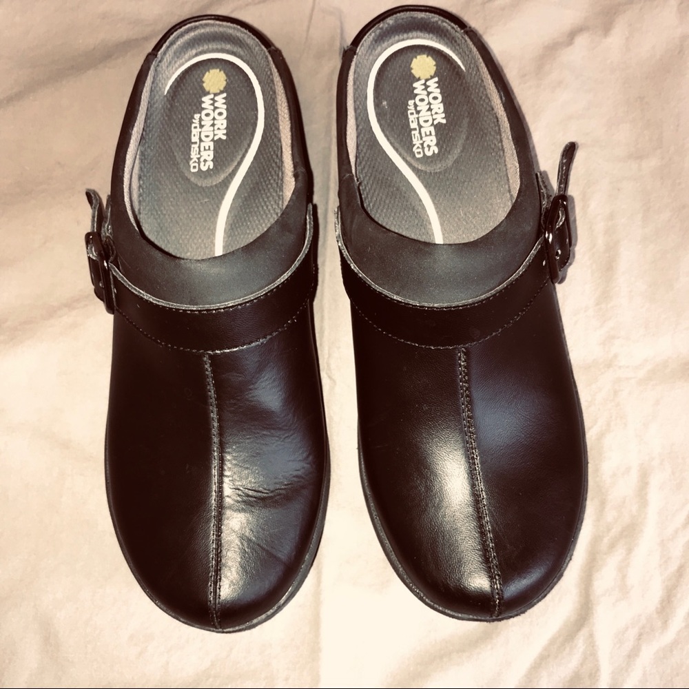 Dansko Work Wonders Shoes